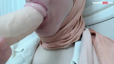 Türbanlı tango yayıncı azdırıyor