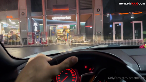 Benzinlikteki markete gideyim derken sikilmiş oldum