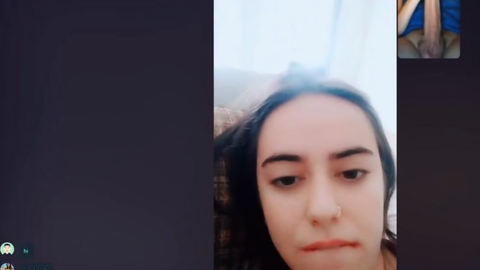 Dev gibi yarrağı gören kadının ağzının suyu akıyor.