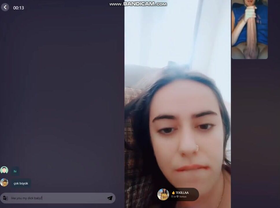 Dev gibi yarrağı gören kadının ağzının suyu akıyor.