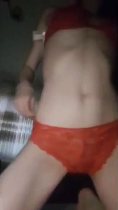 18lik Sevgilisinin Ağzına Verdikten Sonra Domaltıp Sikiyor