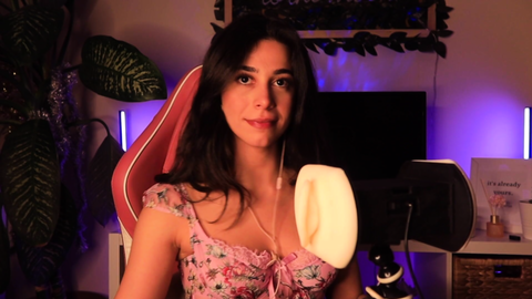 Mehtap Ziyagil ASMR creating Asmr Videos Patreon-04