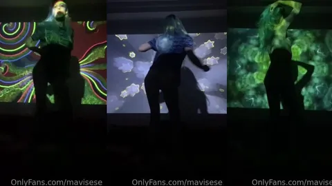 Striptiz dansı – Mavi Sese