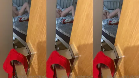 Takipçimle görüntülü yaparken sevgilim Kapı arkasından kamerayla çekmiş – Holly Loly