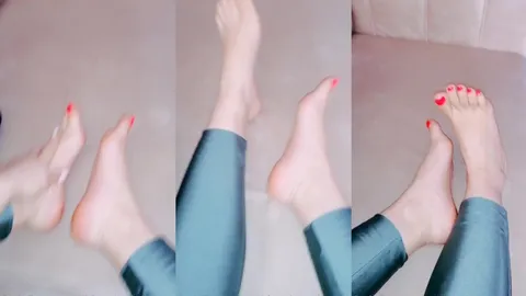 Ayaklarım • Dominatrix Simay