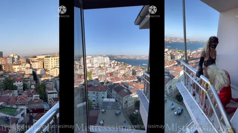 Manzaraya karşı • Dominatrix Simay