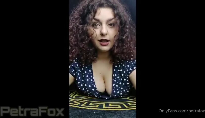 Kişiye özel çektiğim cuckold aşağılama videosu • Petra Fox