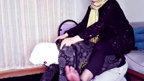 Biraz komedi olsun istedim, yılbaşı eğlencesi düzenledim • Queen Salome