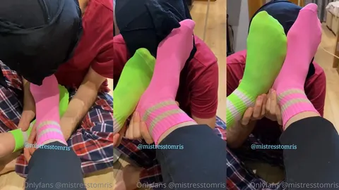 Spor çorap fetişlerine özel çift sahibe terli ayak koklatmaa • Mistress Tomris