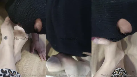 Ayağımın dibine gel • Mistress Tomris