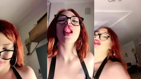 A girl named hellodespina presented a tango show for the camera