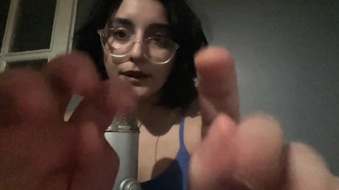 Senadeska ASMR Kıyafet çıkarma