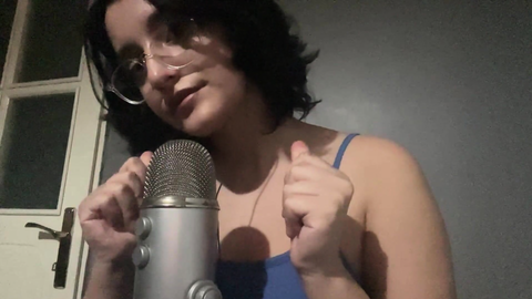 Senadeska ASMR Kıyafet çıkarma