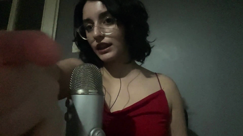 Senadeska ASMR Kıyafet çıkarma