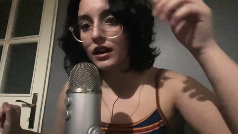 Senadeska ASMR Kıyafet çıkarma