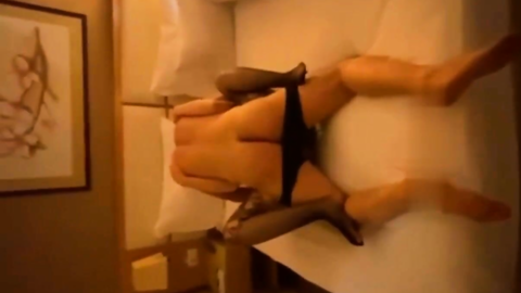 Bayram Hediyesiİzmirli Ögretmeni Sikiyorum Kocasıda Elinde Kamera Videoya Çekiyor Diyor