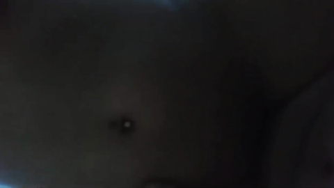 İzmirli 20Lik Sevgilisi Ebruyu Eve Atmış Kıza Sakso Çektirip Sonrada Kucağında Sikiyor