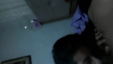 İzmirli 20Lik Sevgilisi Ebruyu Eve Atmış Kıza Sakso Çektirip Sonrada Kucağında Sikiyor