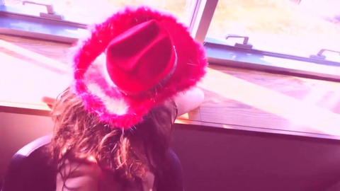 İzmirli Sevgilisini Pencereye Domaltmış Sikerken Ben Bu Göte Şapka Çıkarırım Diyor