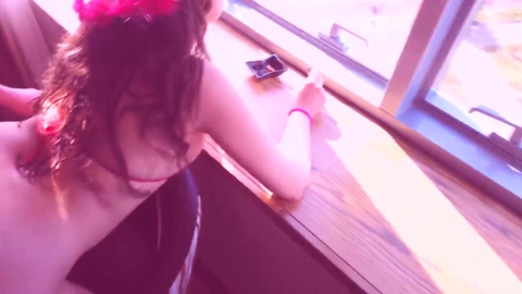 İzmirli Sevgilisini Pencereye Domaltmış Sikerken Ben Bu Göte Şapka Çıkarırım Diyor