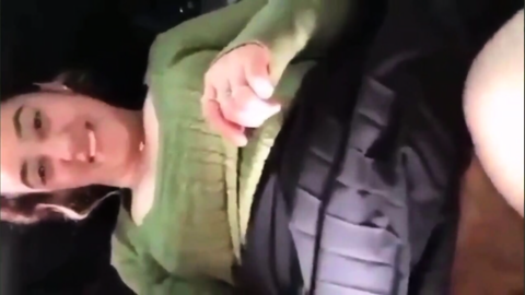 Diyarbakırlı Kürt Sevda Sevgilisi İle Arabada Sikişiyor