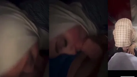 Türbanlı kadın erkek arkadaşına sakso çekliyor