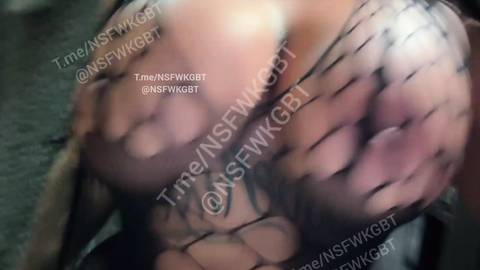 Eda Esmer dildo ile amını dolduruyor, kalçalarını açıyor