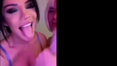 Nightmeal nadeleine lezbiyen sevişme