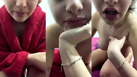 Zeussila kırmızı bornozla soyunup amını parmaklıyor