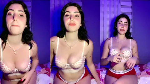 Eva Tango Yayında azgın pozlar veriyor