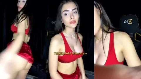 Celine Tango kırmızı tanga yayında azdırıyor