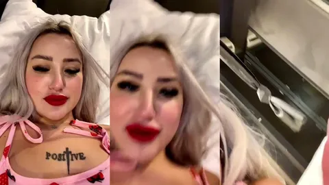 Tango Lara yatakta soyunup amını sergiliyor