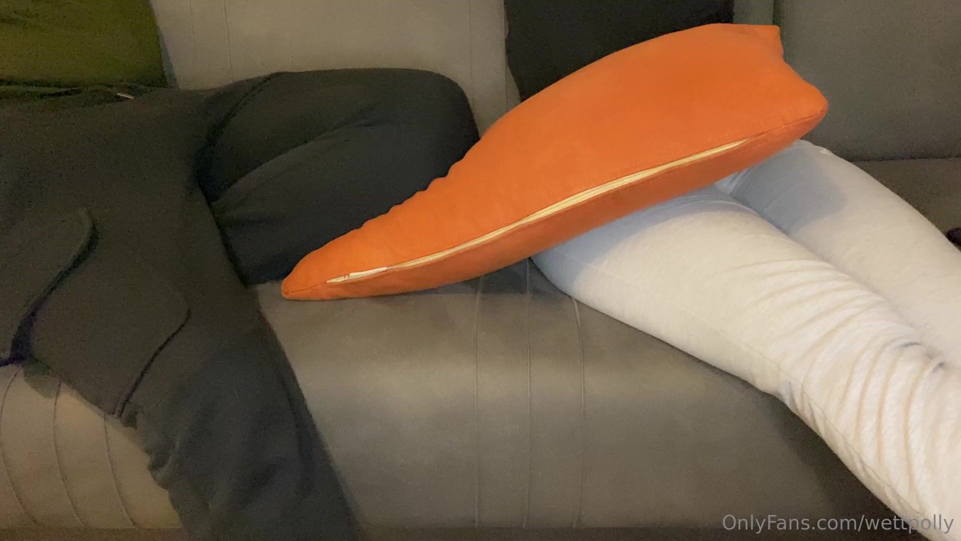 Doğruluk cesaret oynayalım dedik sonu kötü bitti, yine sikilen taraf ben oldum