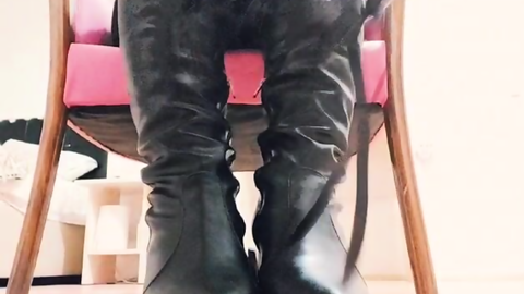 Botlarıma kurban ol