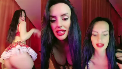 Ece Hub kırmızı eteğiyle webcamde kalça sallıyor