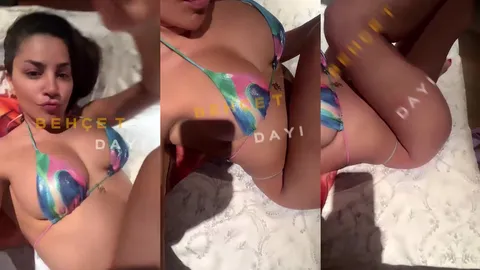 Serpil Cansız bikiniyle kalçasını ve memelerini sallıyor