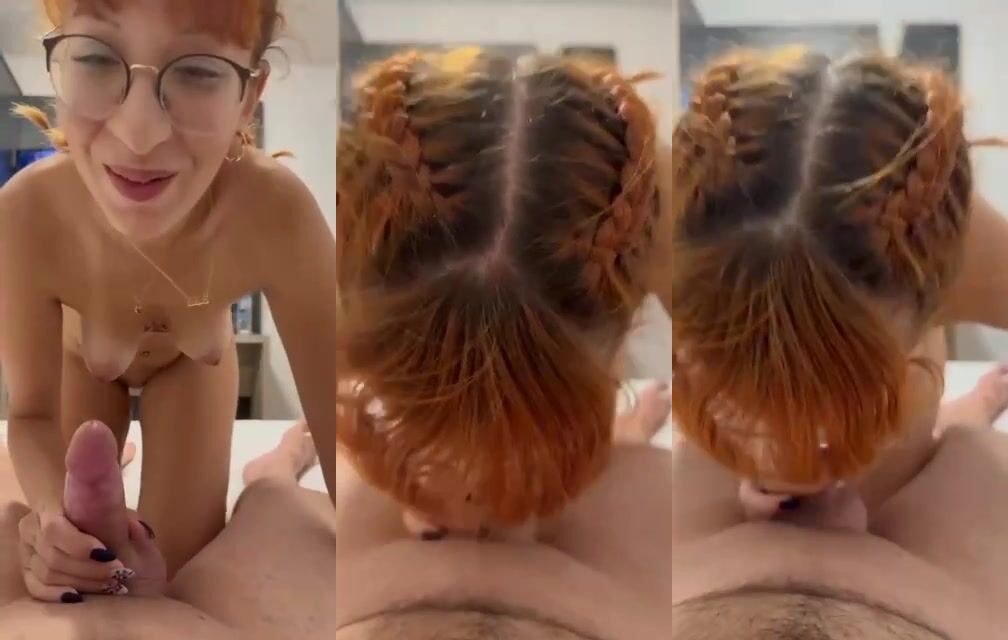 Ece Gencer yarrağı yalayarak azgınca mastürbasyon yapıyor