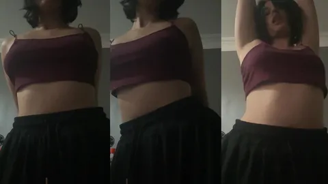 Senadeska ASMR kalçalarını sallayarak webcamde azdırıyor