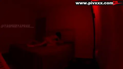 Yağmur yaprak sex video