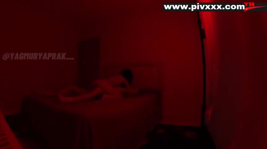 Yağmur yaprak sex video