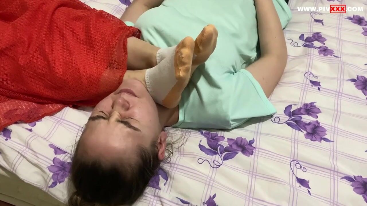 TÜRBANLI KRALİÇE YENİDEN SİZLERLE - DİŞİ KÖLESİNE GÖZ AÇTIRMIYOR