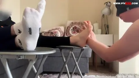 Ayak masajı kölemiz