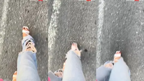 Ben yolda yürürken