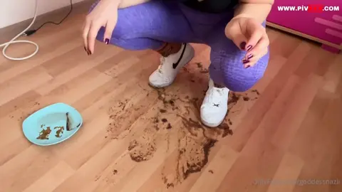 TÜKÜRE TÜKÜRE YİYECEK EZDİM