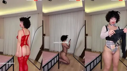 Jupiter Jüpiter Ifşa Sexy Türk Kızı Sikiş Kıyafetlerini Denedi